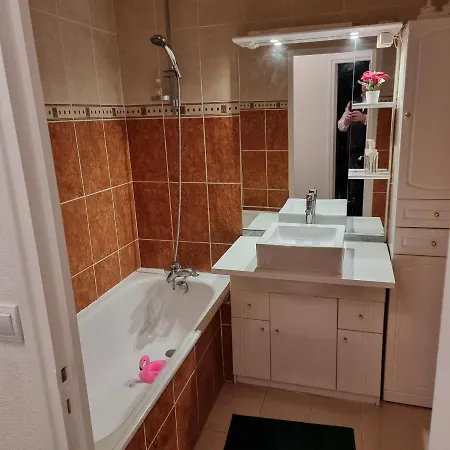 Goulette Apartment